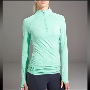 ATHLETA Top Womens X-Small Light Gray Speedlight Heather Long Sleeve Ruched Tee